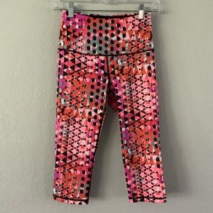 Victoria’s Secret Knockout Crop Leggings